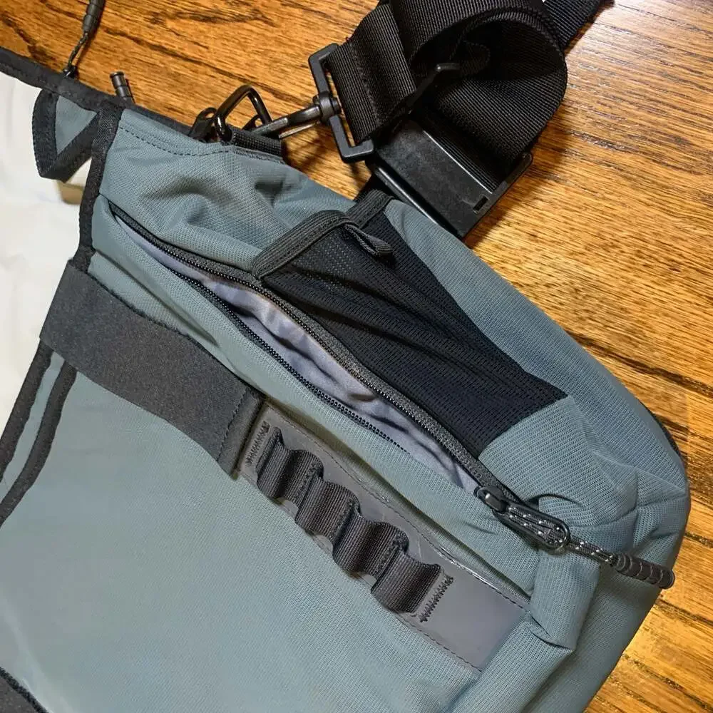 Timbuk2 Command Messenger Laptop Bag Shoulder Bag Gray